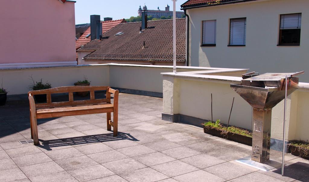 City Hotel Meesenburg Wurtzbourg Extérieur photo