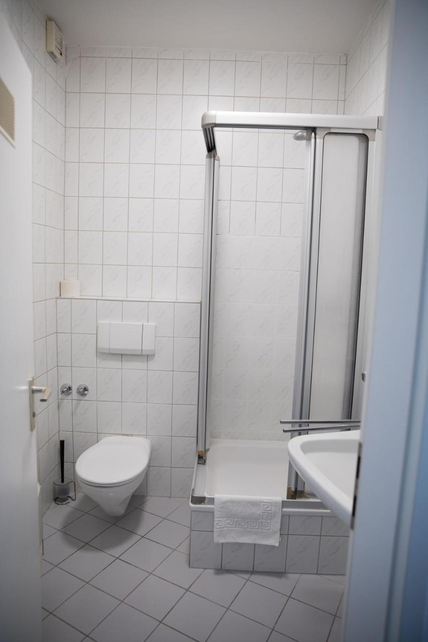 City Hotel Meesenburg Wurtzbourg Extérieur photo