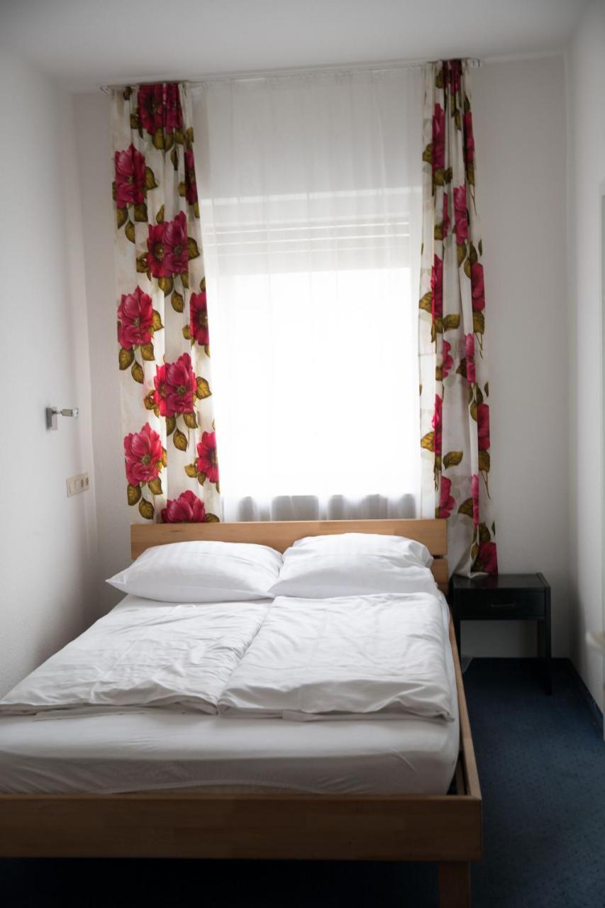 City Hotel Meesenburg Wurtzbourg Extérieur photo
